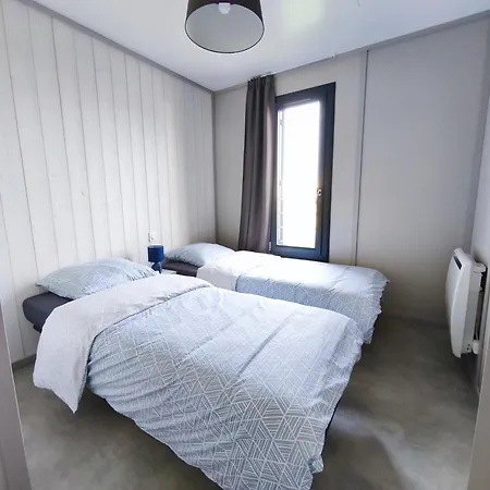 3 Dans Un Domaine Prive Avec Piscine Chauffee Et Park Horská chata